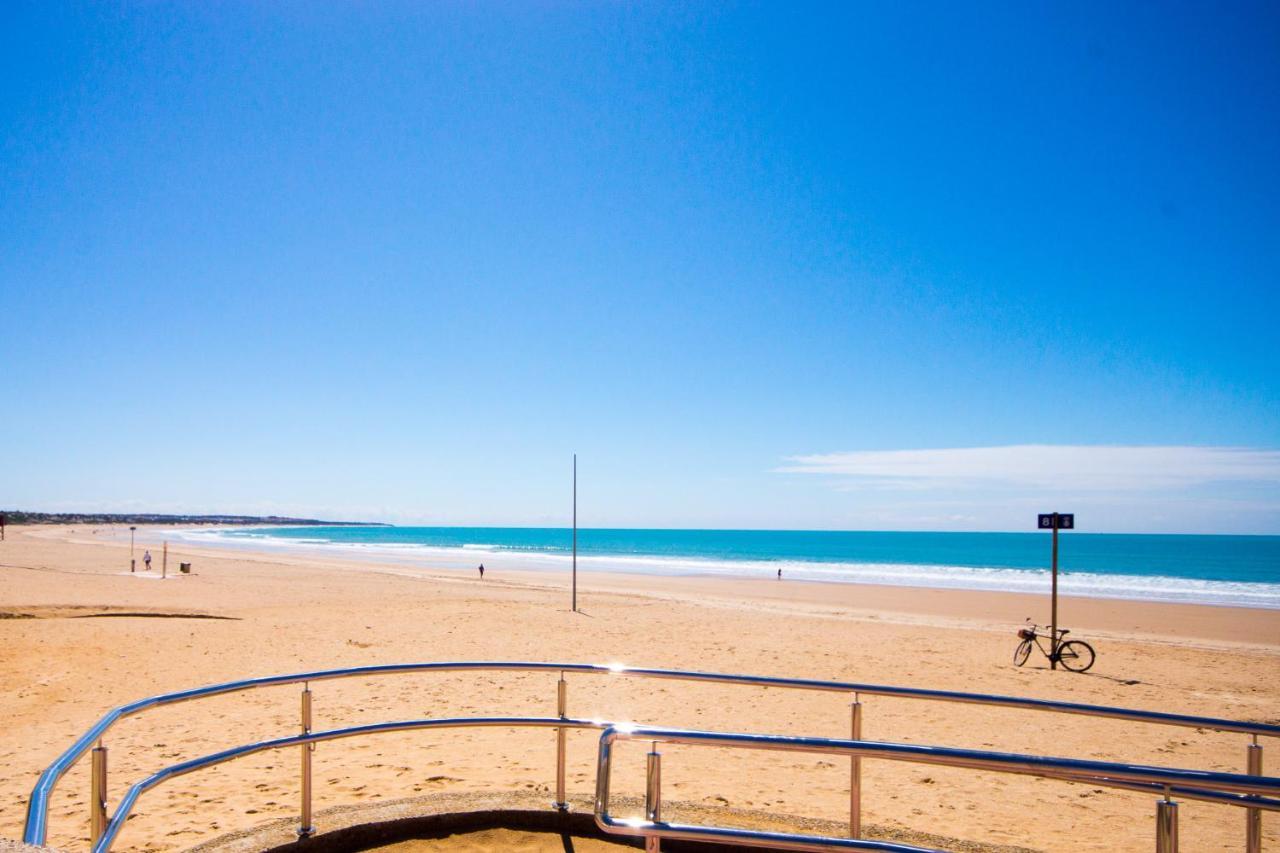 ノボ・サンクティ・ペトリLa Barrosa Con Vistas Al Marアパートメント エクステリア 写真