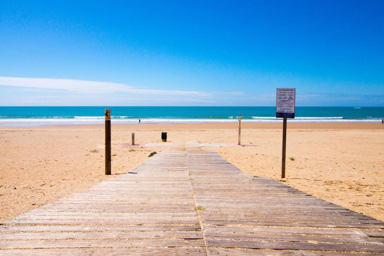 ノボ・サンクティ・ペトリLa Barrosa Con Vistas Al Marアパートメント エクステリア 写真